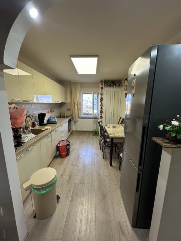 Apartament de vanzare, 54 mp, zona Republicii