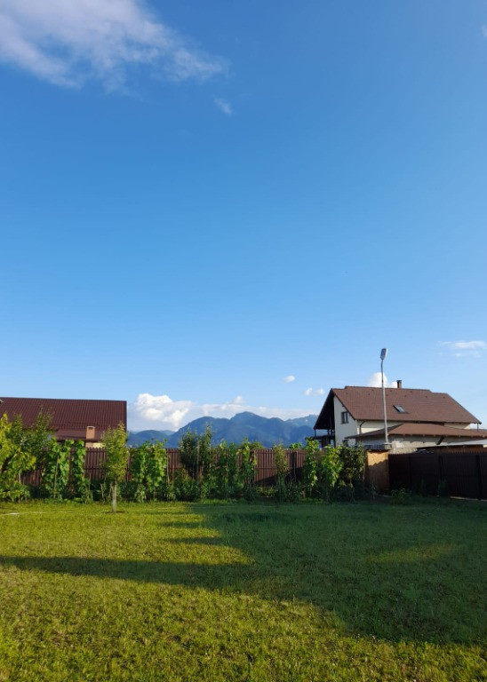 Teren intravilan 600mp, Izvor