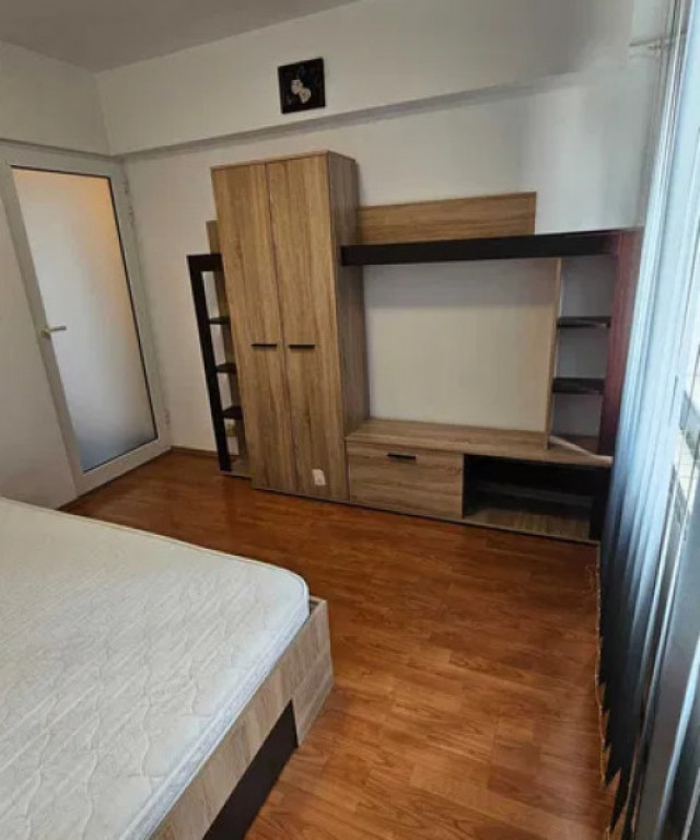 Apartament 3 camere/Drumul Taberei/ Centrala Proprie/ Metrou