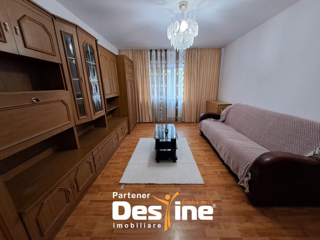 Apartament de inchiriat 2 camere, decomandat , Nicolina, 370