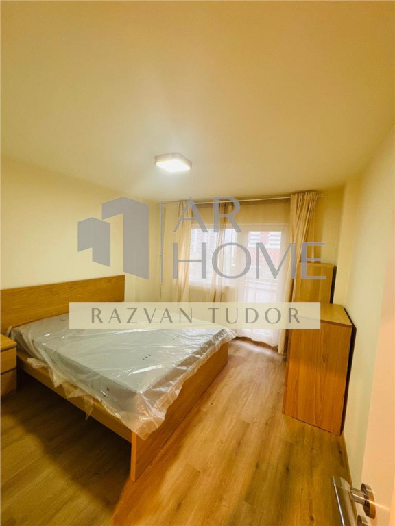 Apartament 3 camere lux , bloc 1986, parc Mihai Viteazul , P