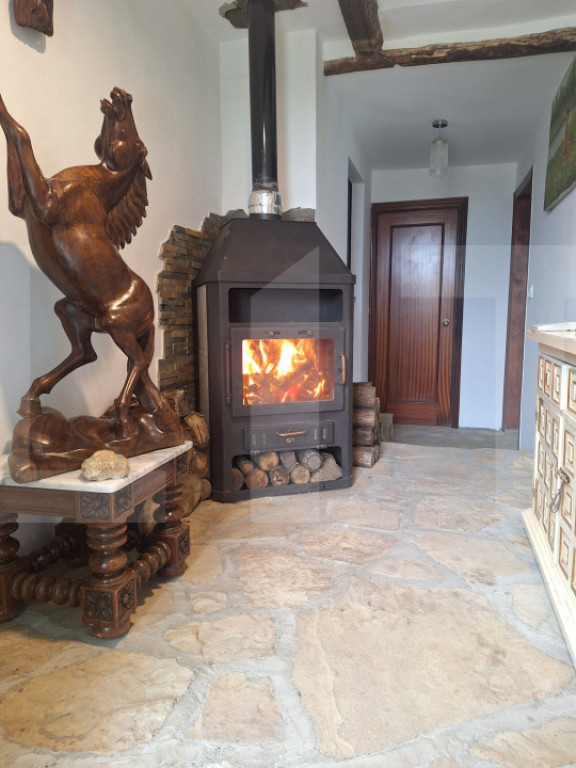 Casa individuala 68mp+ anexe + teren intravilan 3300mp , sat