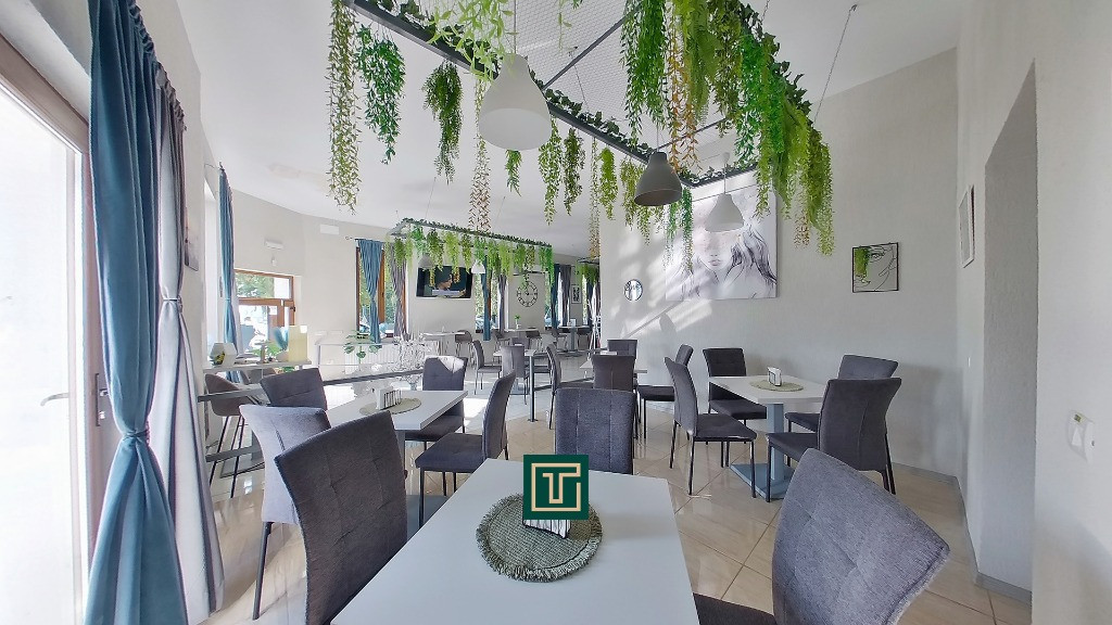 Gelaterie modernă, la cheie, în cea mai bună locație din Vinga