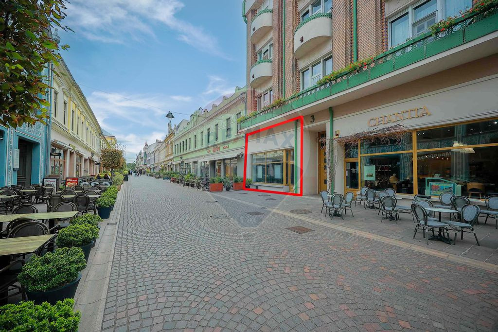 Spațiu comercial 90mp de închiriat în zona Ultracentra...
