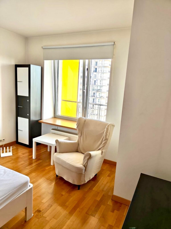 Mihai bravu etaj 15 asmita gardens