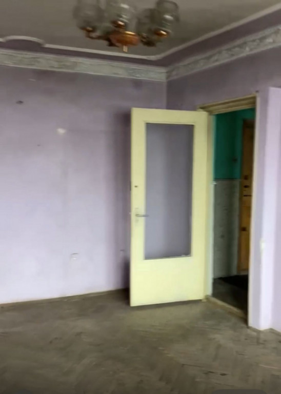 - Apartament 2 camere, confort 1 decomandat, Garii.