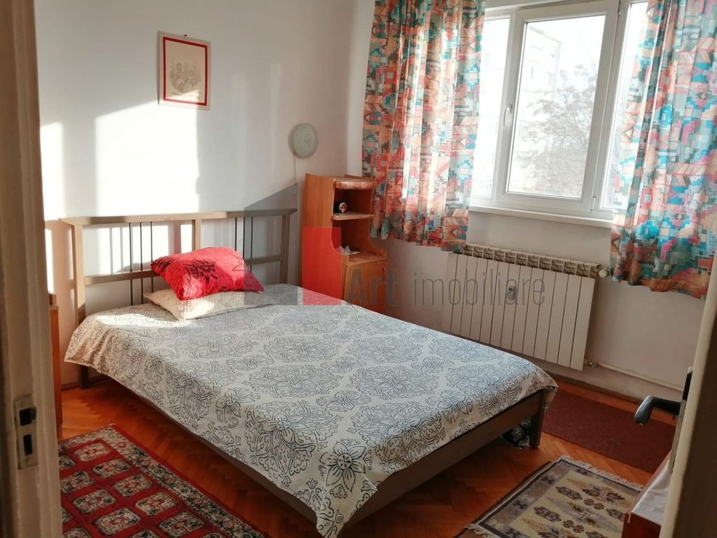 Apartament cu 2 camere de inchiriat in zona Chibrit/Grivita