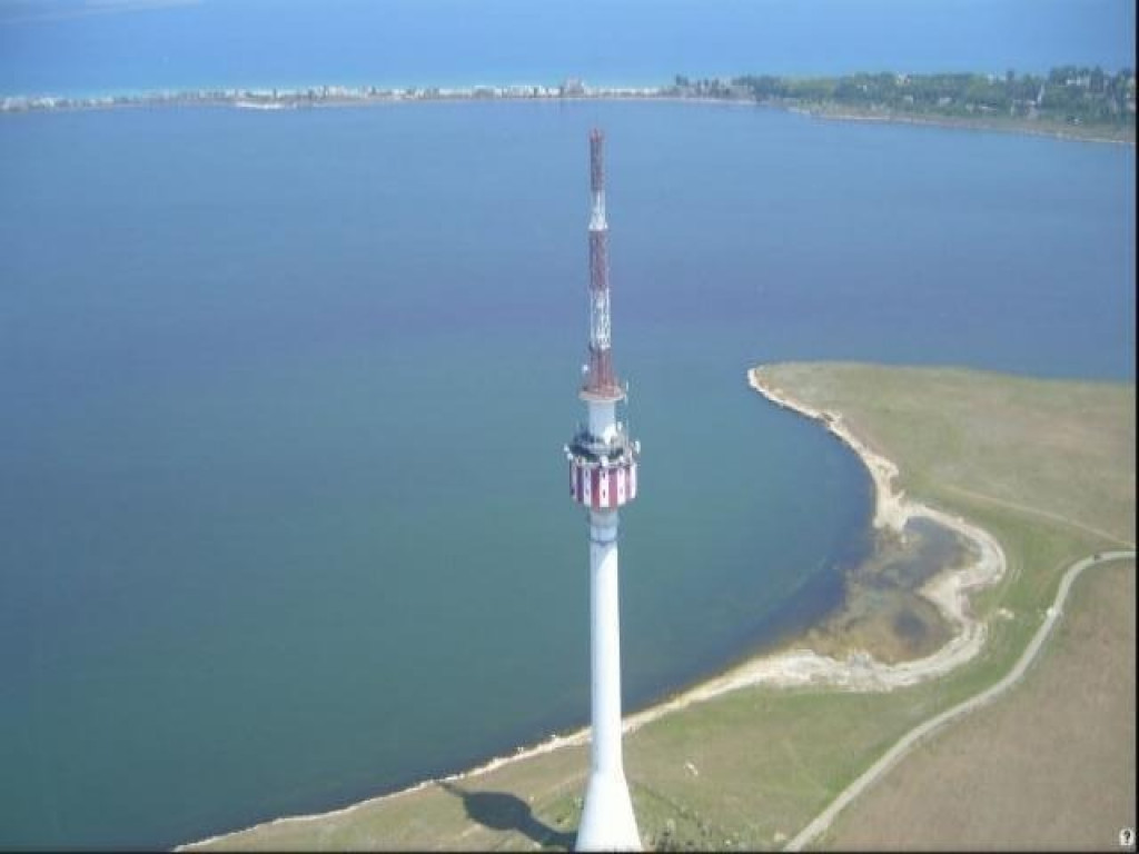 Teren de vanzare in Tuzla, deschidere 64ml, 12000 mp, 240.000 euro