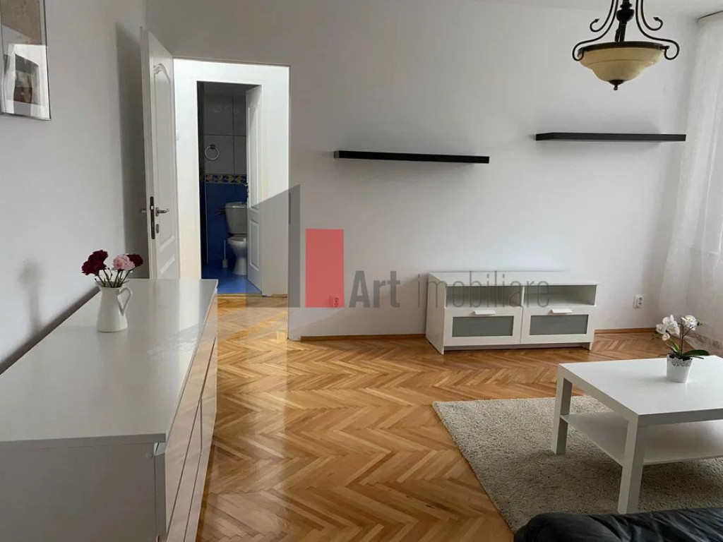 Apartament cu 3 camere de inchiriat in zona Grivitei/Grivita