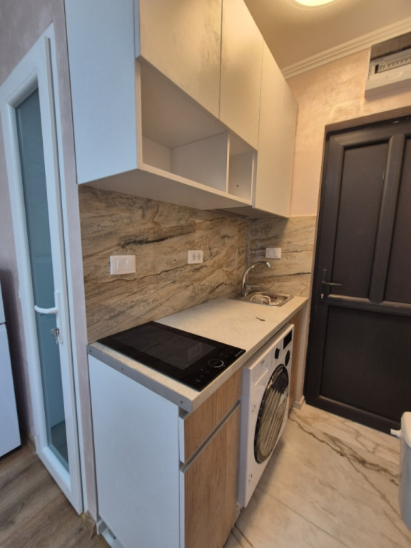 Garsonieră la parter Rogerius