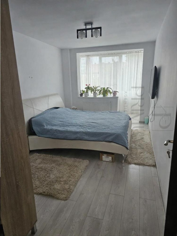 IOSEFIN - SEMICENTRAL - 3 CAM - ETJ.3 - GARAJ - RENOVAT - AN