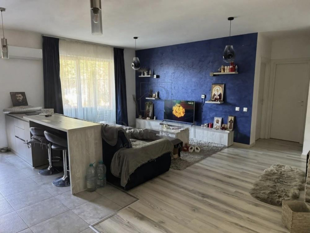 LIPOVEI - Padurea Verde - 3 cam - decomandat - parter - curt