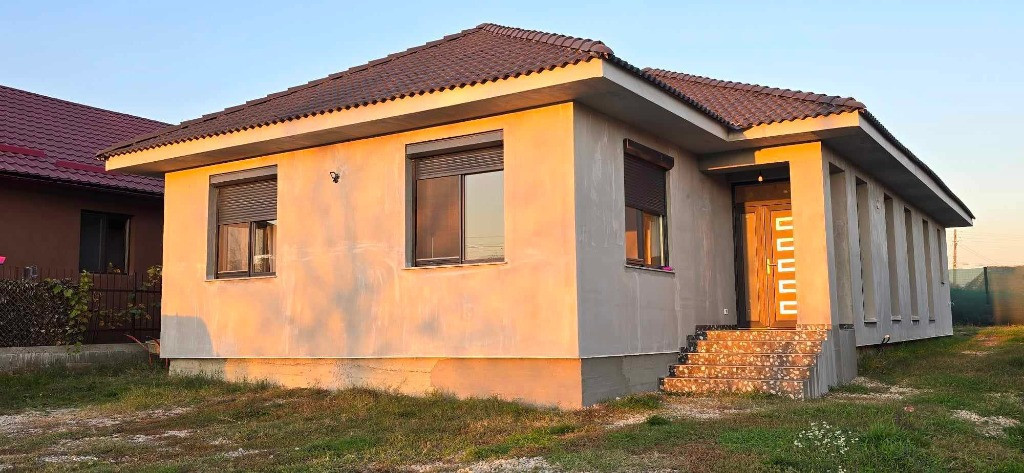 Casa noua de vanzare Hidisel/Baile Felix sau schimb apartam Nufarul