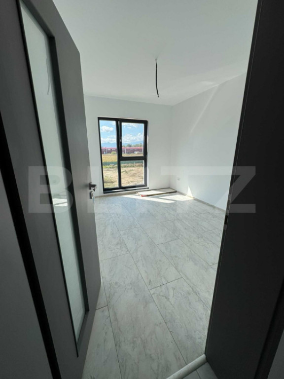 Apartament nou, 3 camere, zona linistita in Cristian