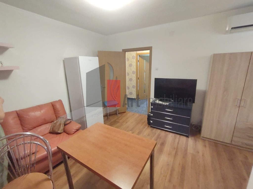 Închiriere apartament 2 camere Apărătorii Patriei