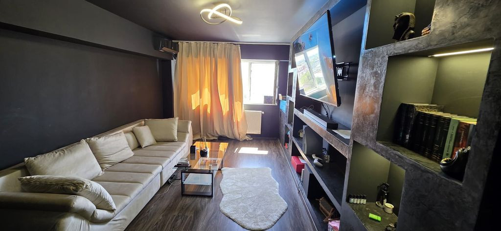 TITAN - Metrou 1 Decembrie | Apartament 3 camere + living