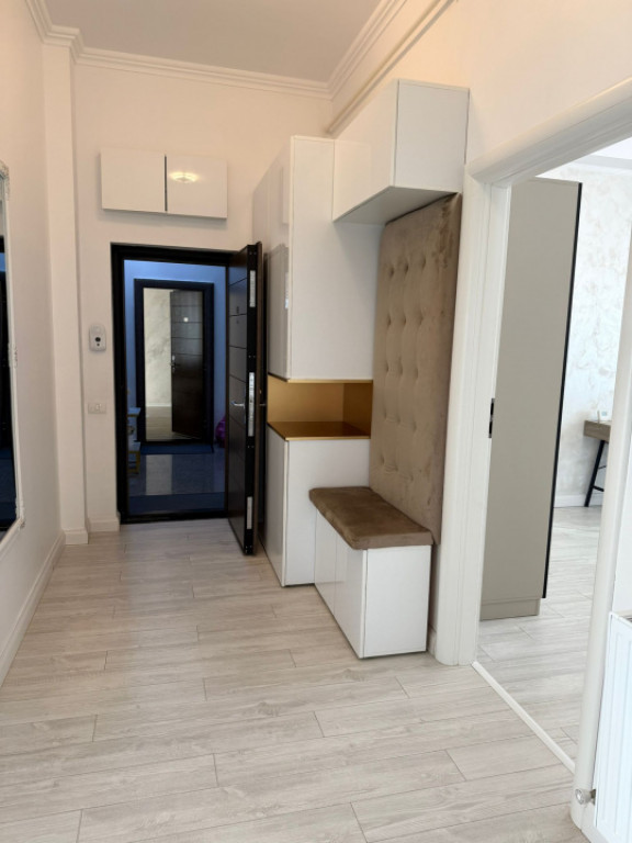 Apartament 4 camere Lux - zona Faleza Nord
