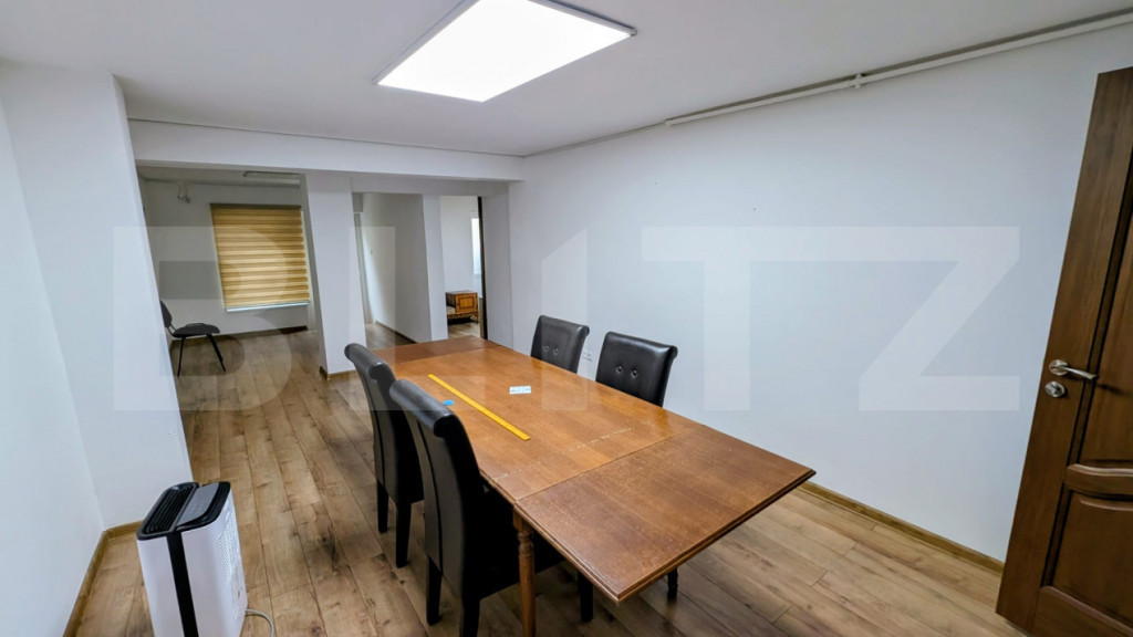 Apartament cu 2 camere, 50 mp, zona Cetate