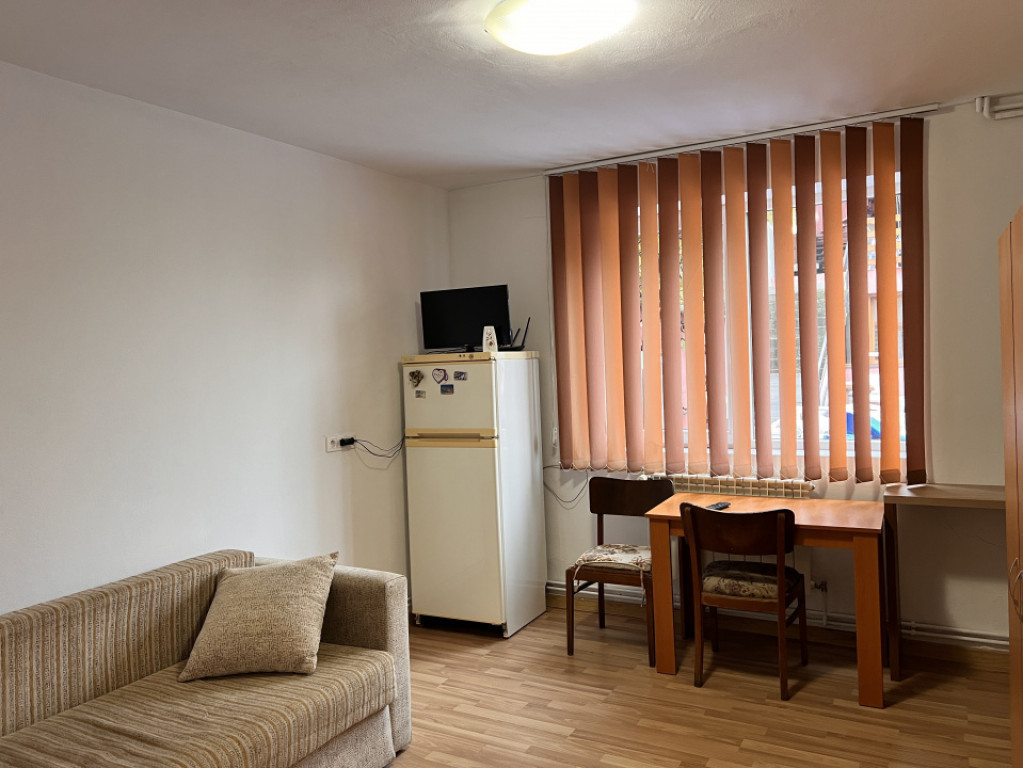 Garsoniera la casa zona calea poplacii