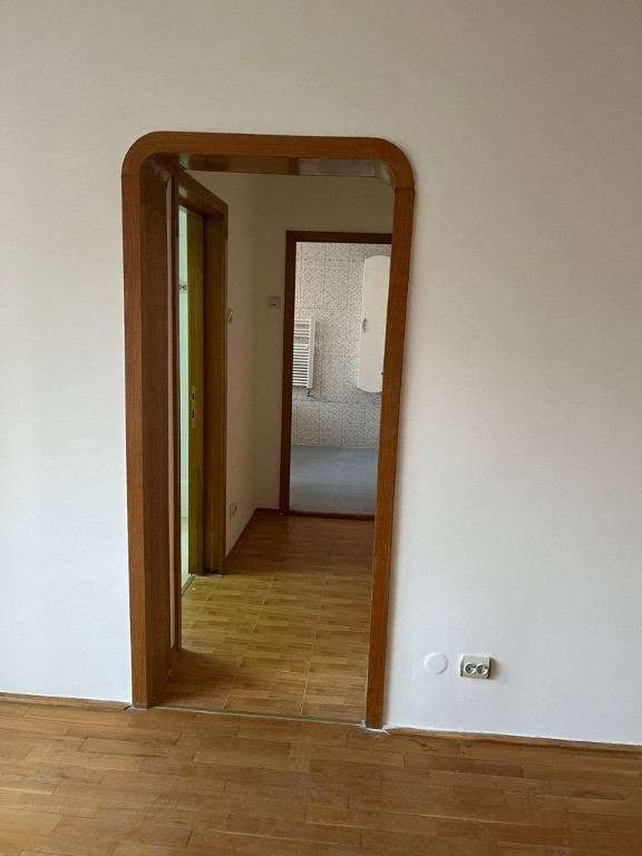 Apartament 2 camere, Chear pe Bdul. Tineretului.