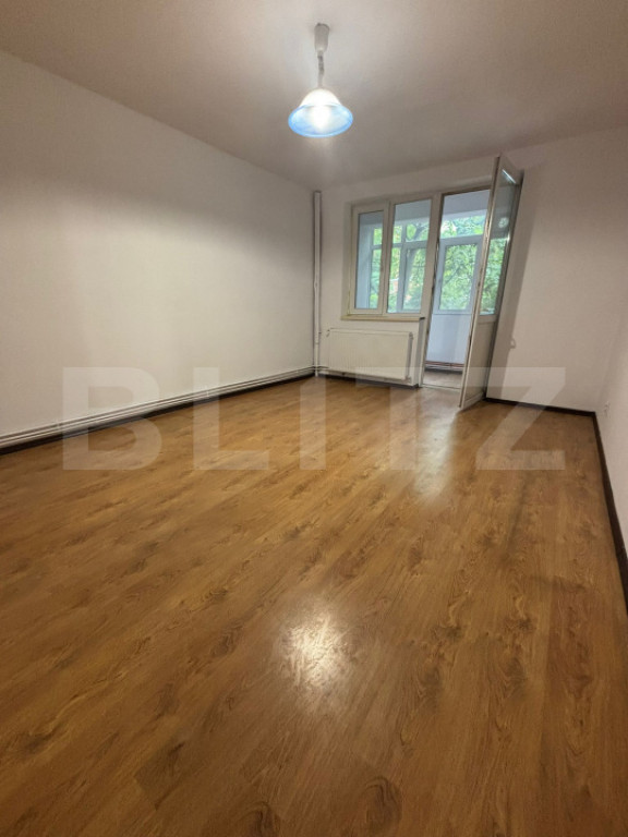 Apartament 2 camere decomandat, 15 min pietonal fata de Piat