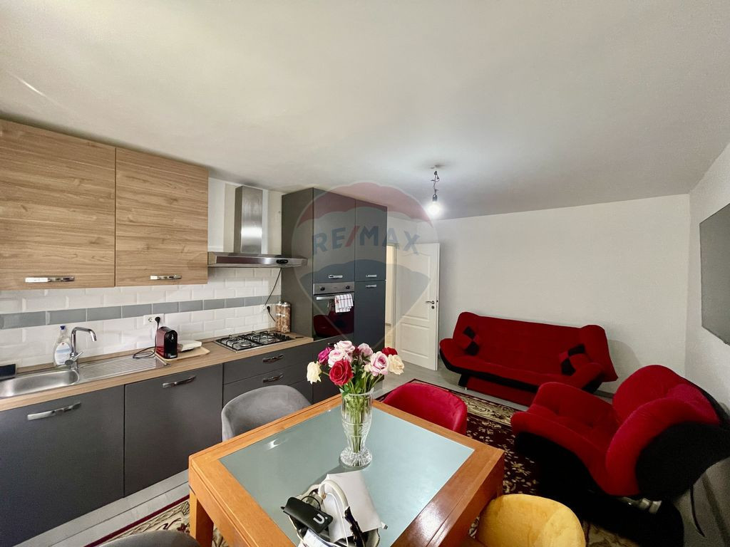 Apartament doua camere parter plus boxa