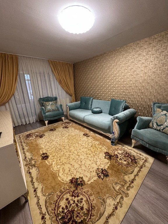 Apartament 3 camere, 82 mp + 16 m balcon, Str. veronica M...