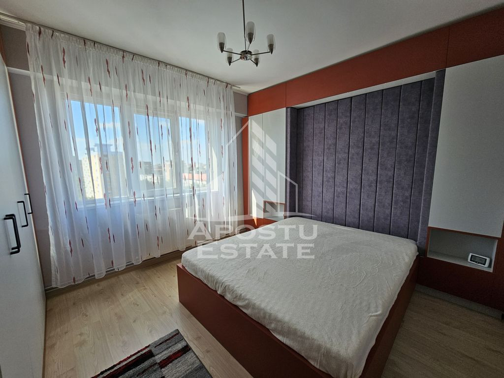 Apartament 3 camere, decomandat, etaj intermediar, Circum...