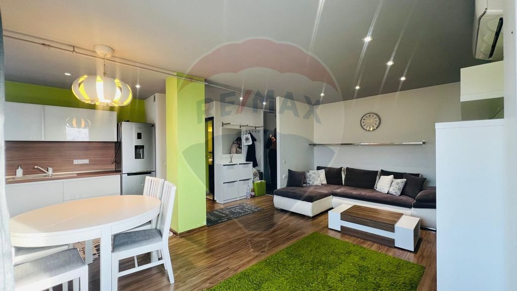 Apartament de inchiriat cu 3 camere zona Canal 7