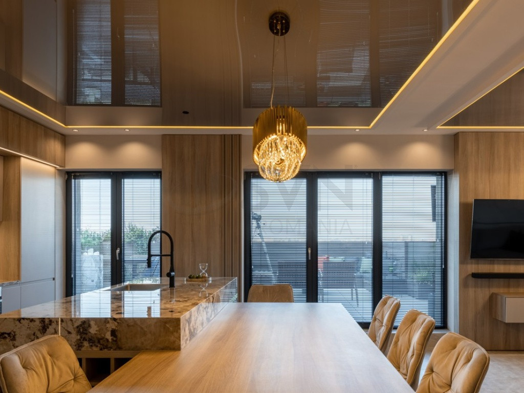 Designer penthouse lux I vedere panoramica oras I terasa ...