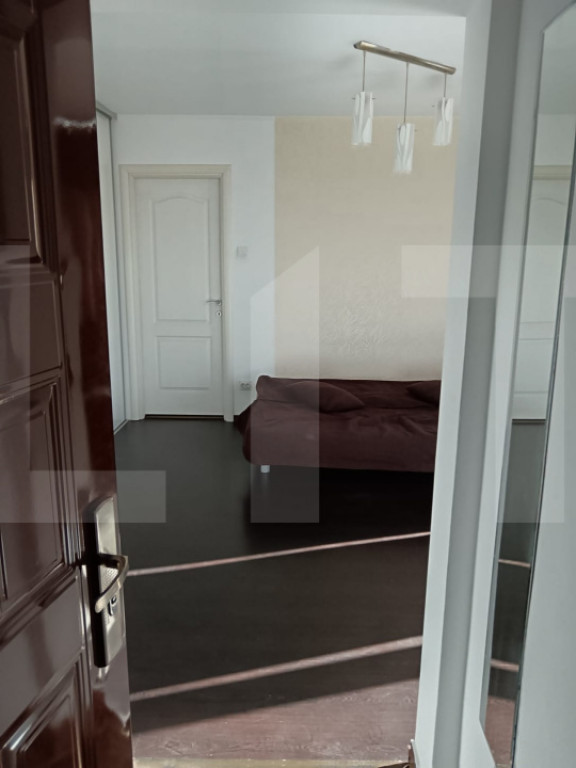 Garsoniera 30 mp + Terasa panoramica 15 mp, etaj 9, aproape