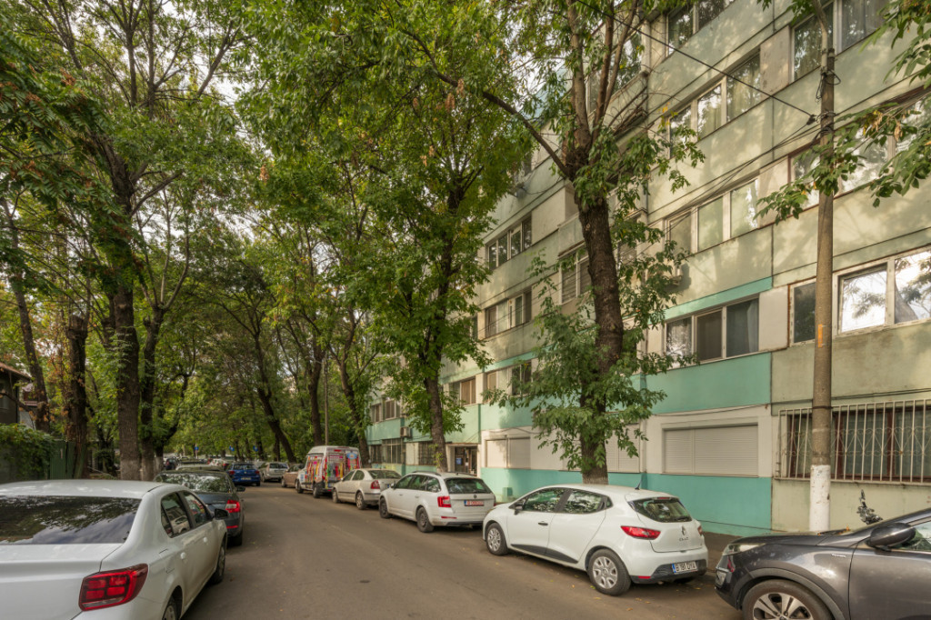 VIILOR - EROII REVOLUTIEI, 2 CAMERE 46 MP, ETAJ 4 DIN 4!