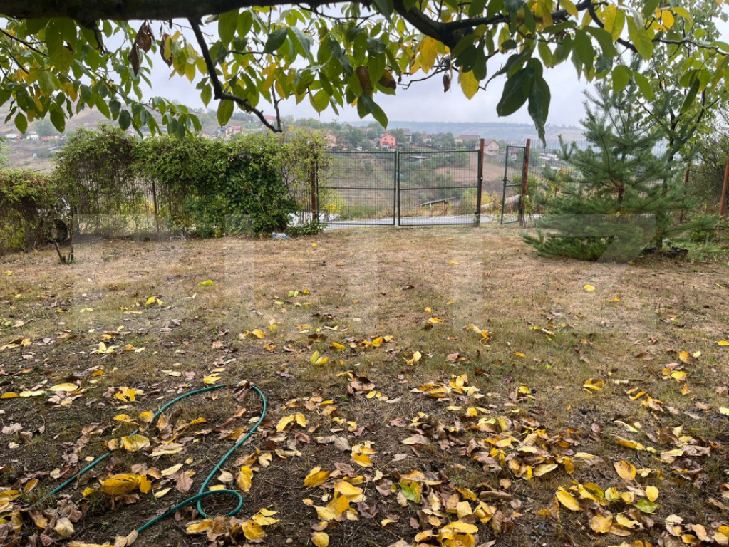 Teren intravilan, 1500 mp, sat Carligei