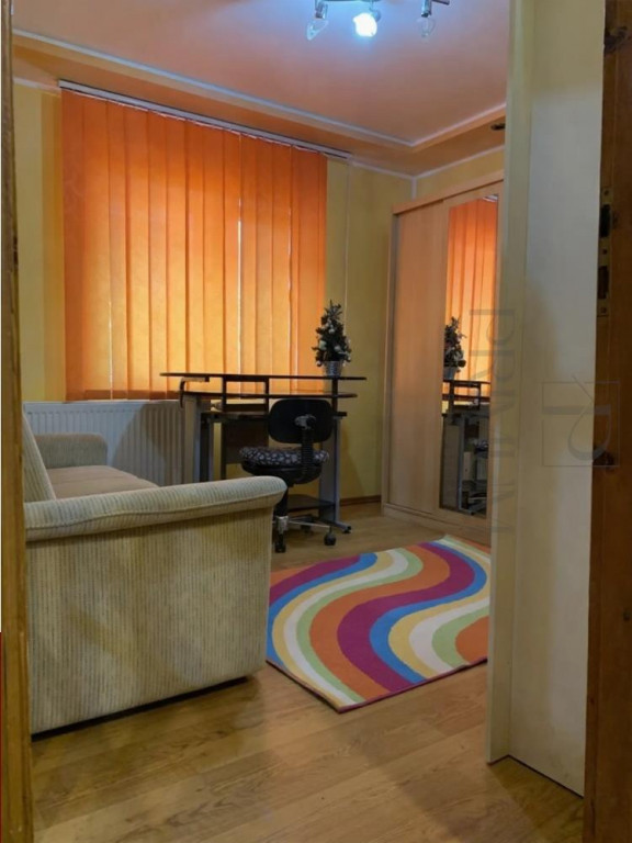 DAMBOVITA - 3 CAM - DECOMANDAT - ETJ.2 - 2BAI - 2BALCOANE -