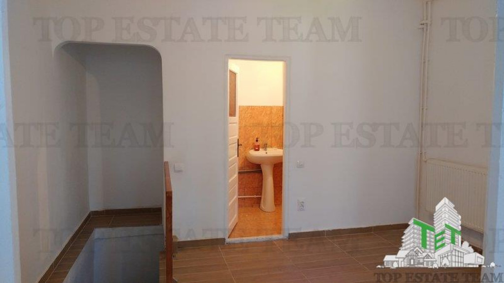 Spatiu comercial de inchiriat - birou/ cabinet/ catering /