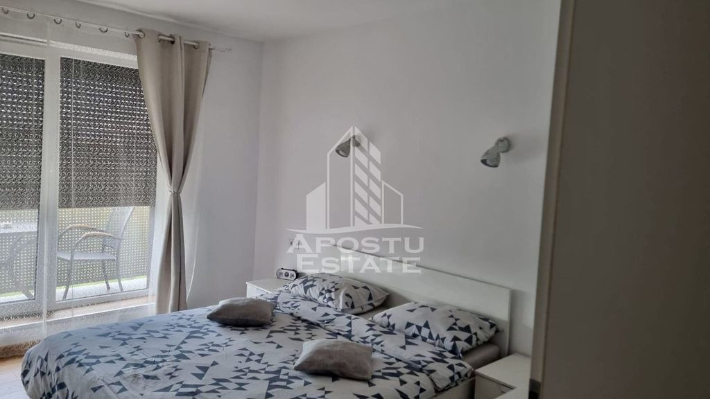 Apartament decomandat cu 2 camere, zona Girocului
