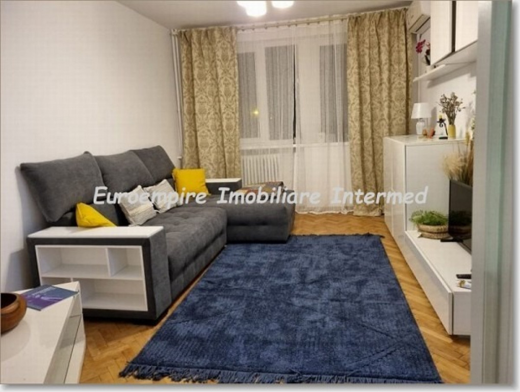 Apartament 2 camere zona Centru