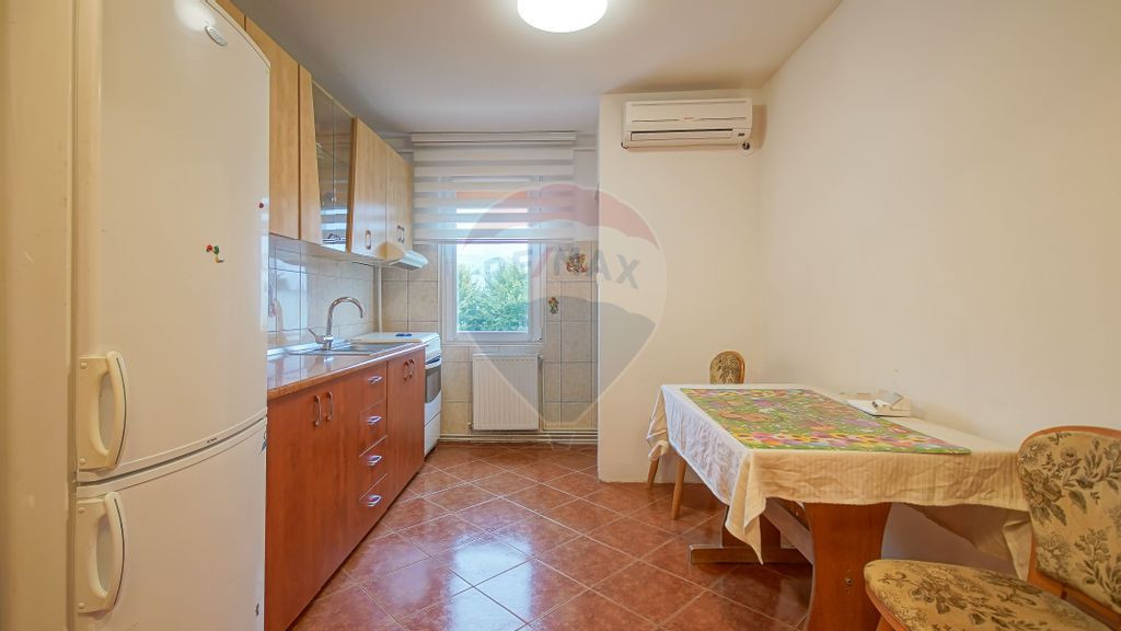 REZERVAT | Apartament cu 2 camere | Decomandat | Zona Astra