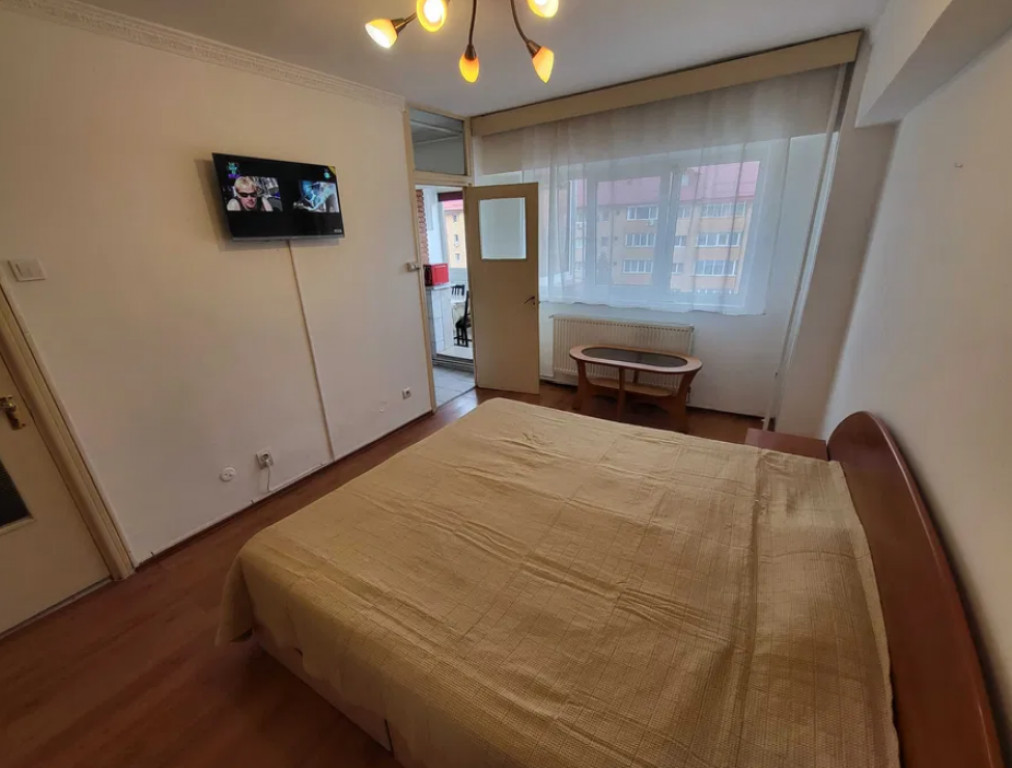 Garsoniera semidecomandat - zona Racadau