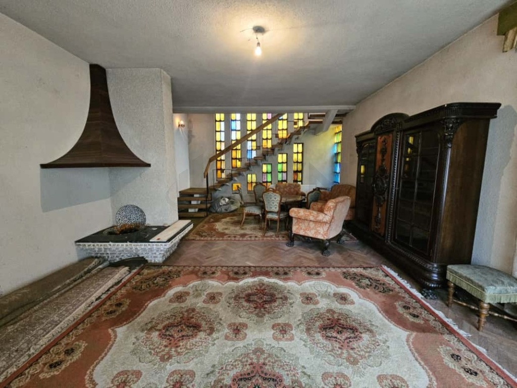 Casa cu istorie si rafinament in inima Brasovului