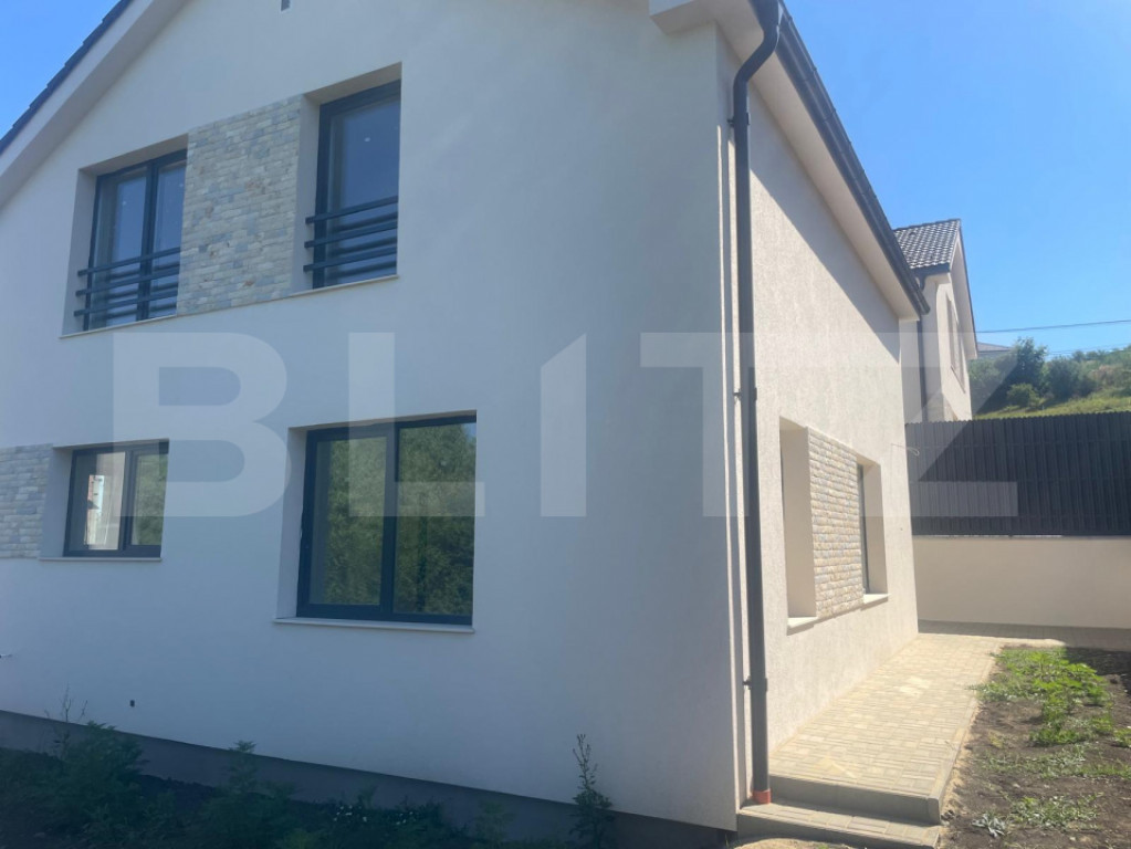 Casă cu 3 dormitoare 150.000 Euro+TVA la intrare în Dezmi