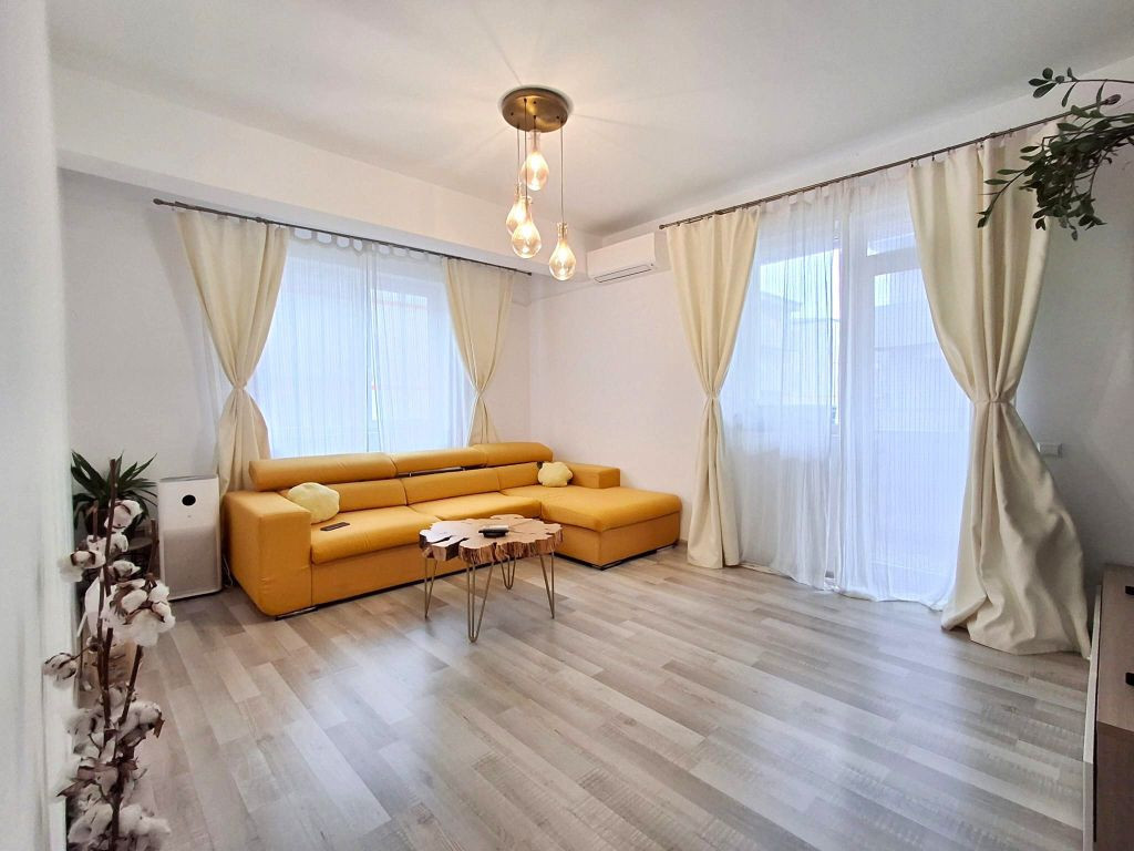 Apartament 3 camere zona Theodor Pallady
