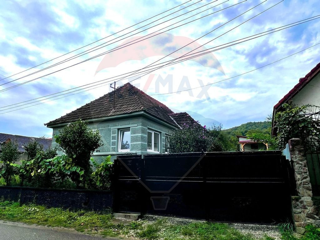 Casă / Vilă cu 5 camere de vânzare