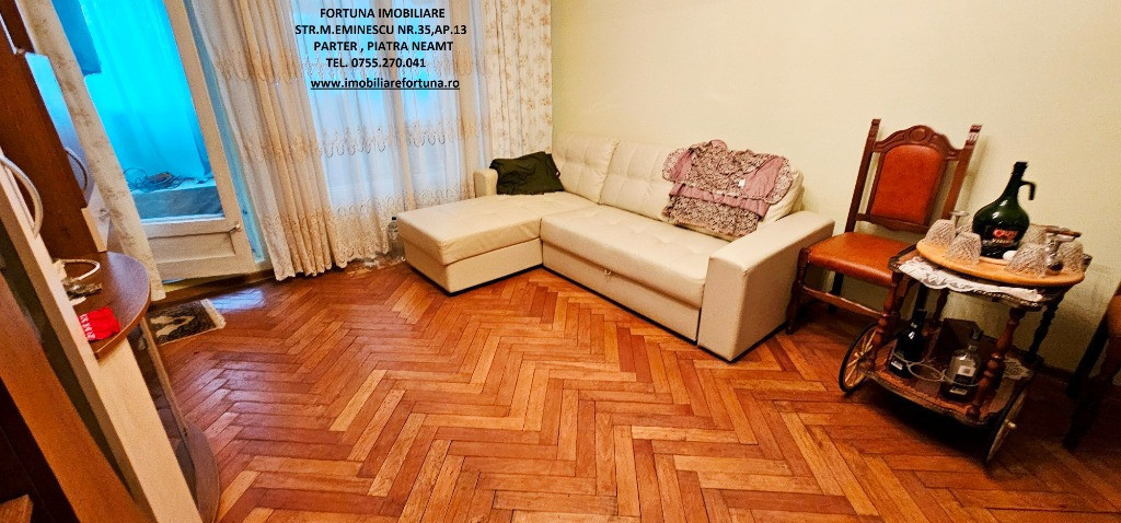 Apartament 3 camere, etaj1,zona Centrala,ideal pentru locuit sau firma