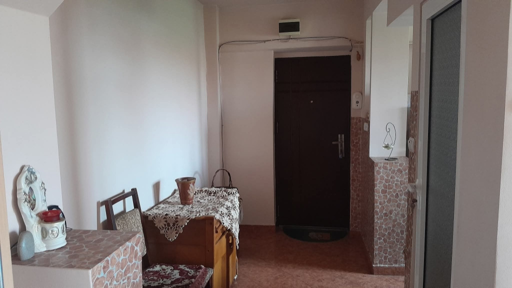 Apartament 2 camere central Ineu, Arad