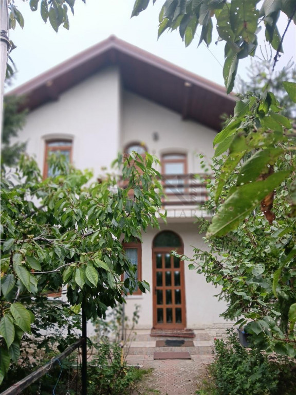 Copou Viticultori Vila D P M S.U.=181,74 Teren 415mp.constru