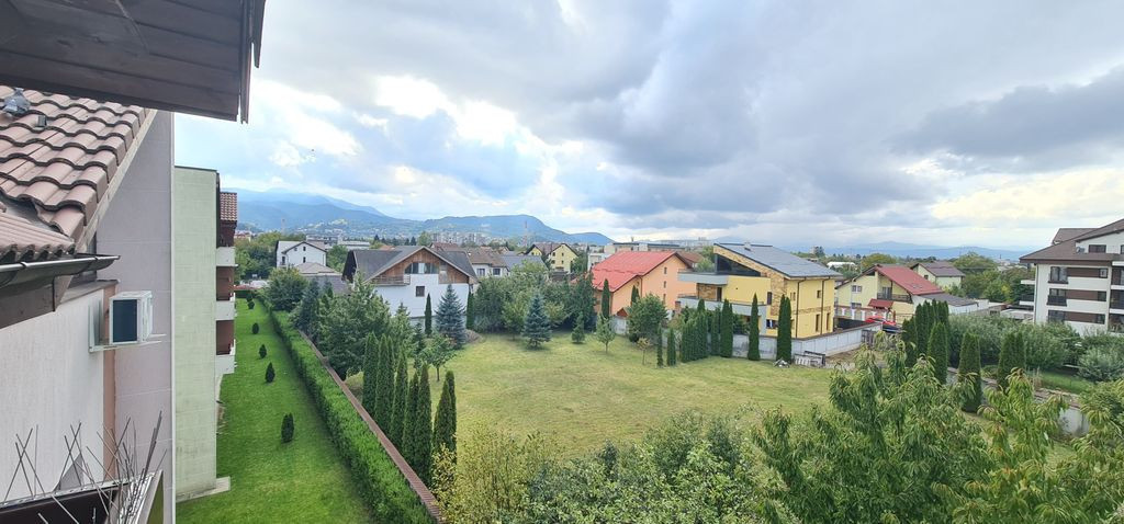 2 camere insorit, mobilat, utilat, parcare, House Residen...