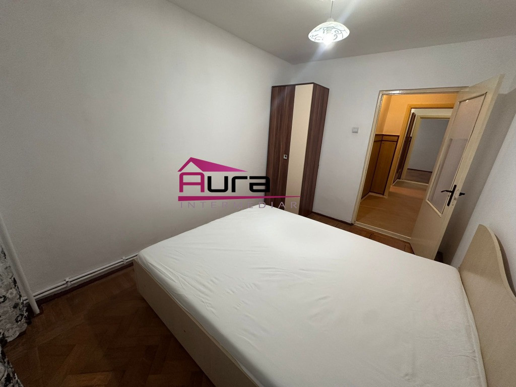 Inchiriez apartament 3 camere Str.Babadag