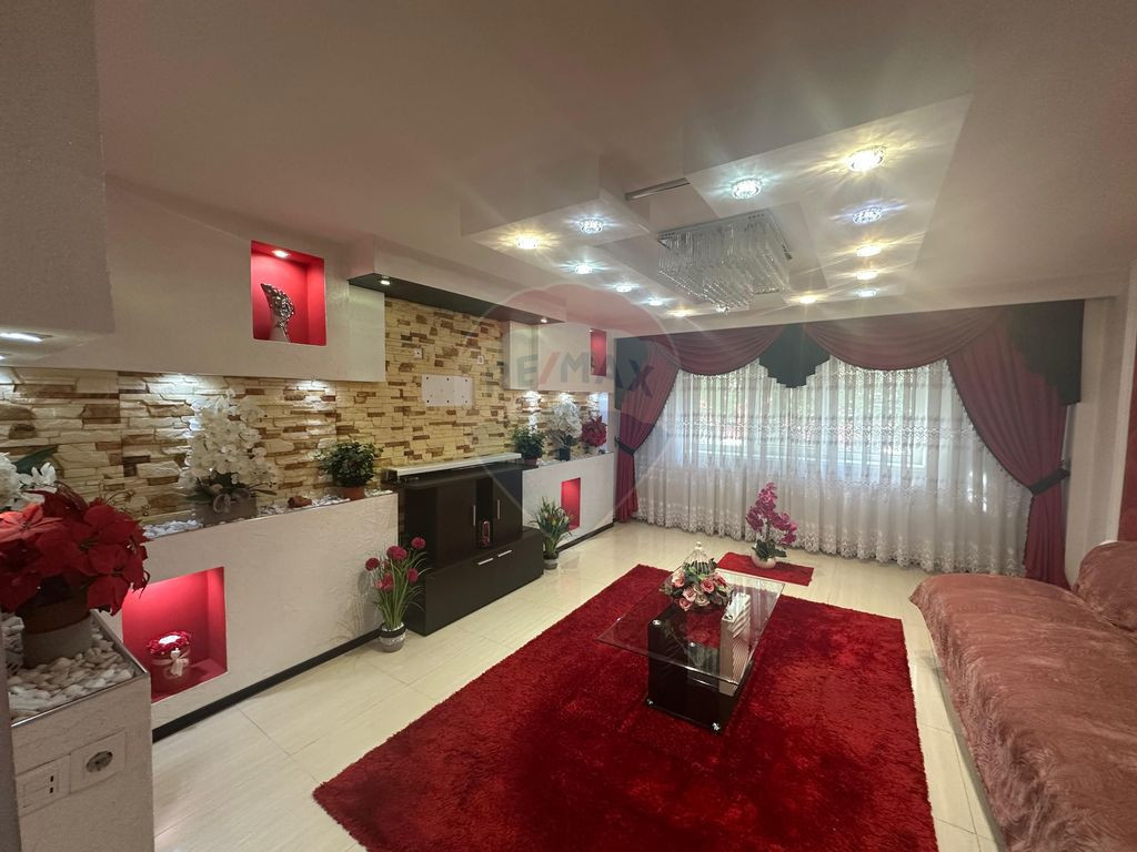 ZONA PREMIUM- apartament 3 camere decomandate