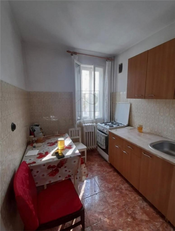 SAGULUI - 2 Camere - Decomandat - Etaj intermediar